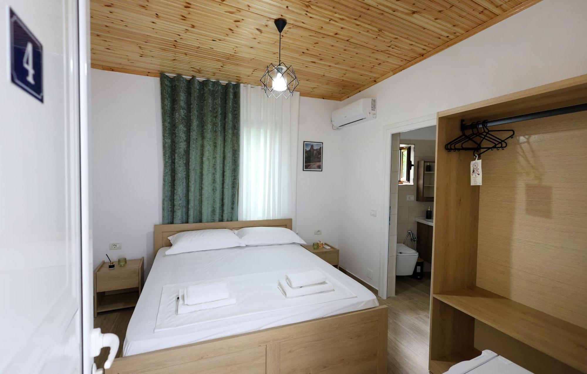 Hotel Vila Vreko B&B Berat Eksteriør billede